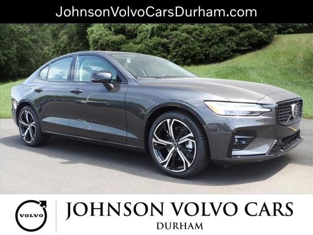 2024 Volvo S60 Core Dark Theme