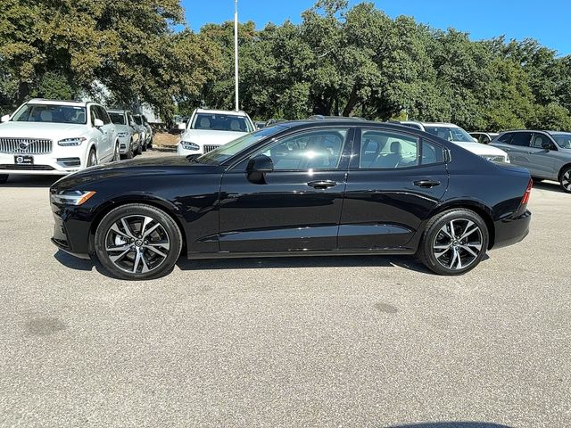 2024 Volvo S60 Core Dark Theme