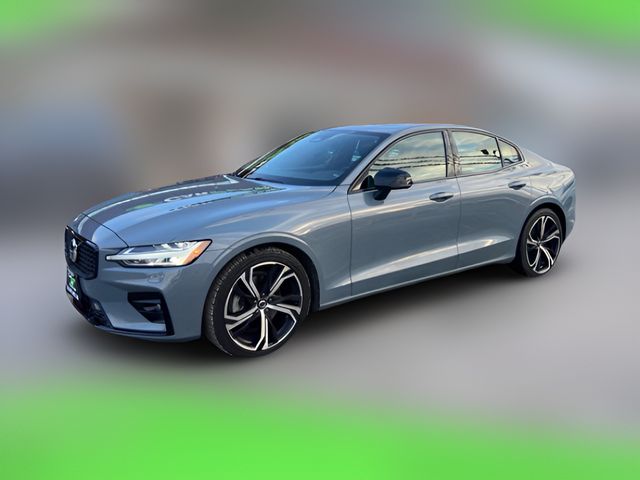 2024 Volvo S60 Core Dark Theme