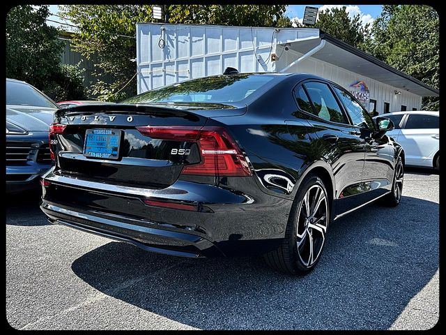 2024 Volvo S60 Core Dark Theme