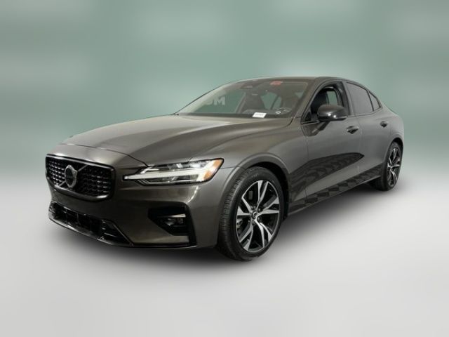 2024 Volvo S60 Core Dark Theme
