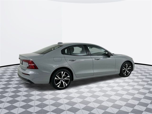 2024 Volvo S60 Core Dark Theme