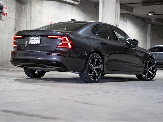 2024 Volvo S60 Core Dark Theme