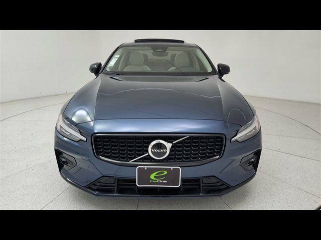 2024 Volvo S60 Core Dark Theme