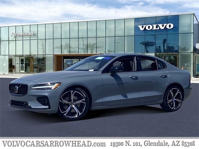 2024 Volvo S60 Core Dark Theme