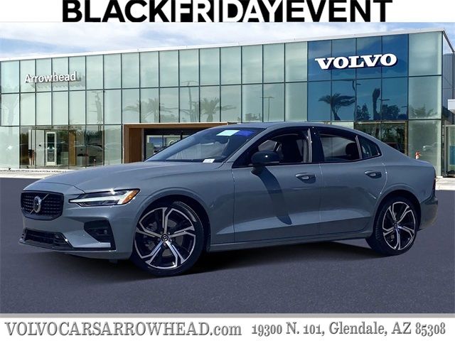 2024 Volvo S60 Core Dark Theme