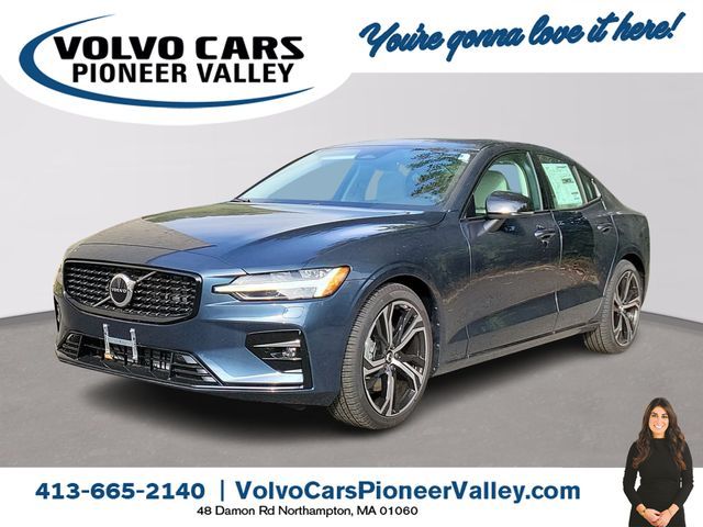 2024 Volvo S60 Core Dark Theme