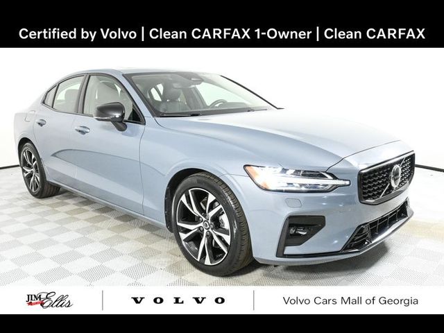 2024 Volvo S60 Core Dark Theme