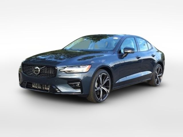 2024 Volvo S60 Core Dark Theme