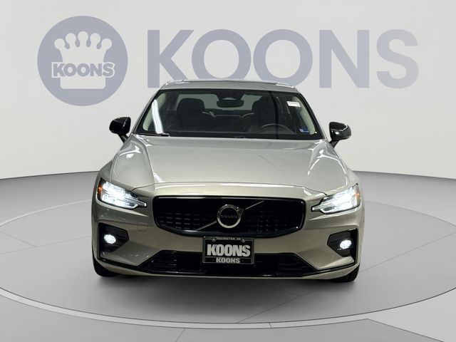 2024 Volvo S60 Core Dark Theme