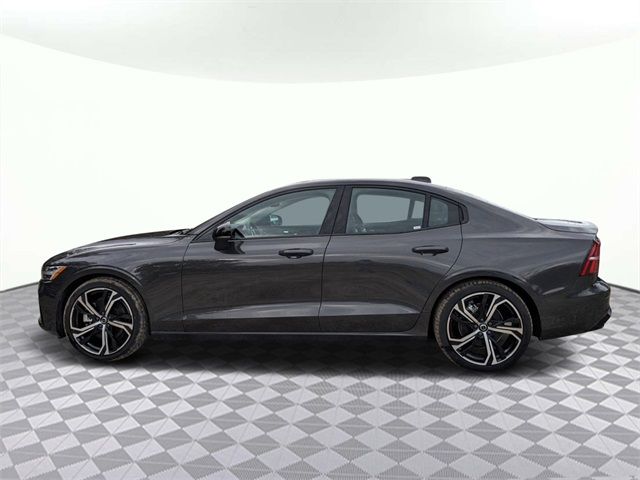 2024 Volvo S60 Core Dark Theme