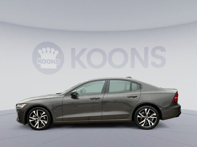 2024 Volvo S60 Core Dark Theme