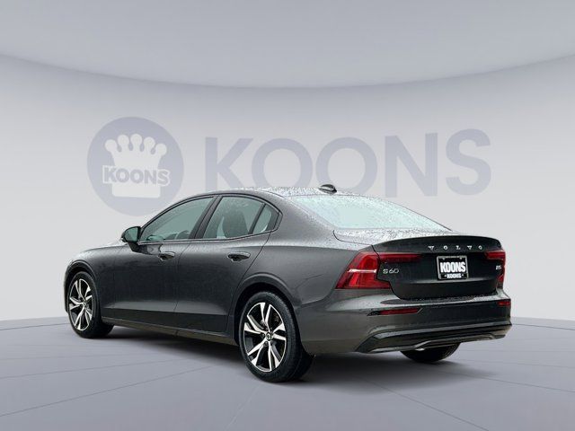 2024 Volvo S60 Core Dark Theme