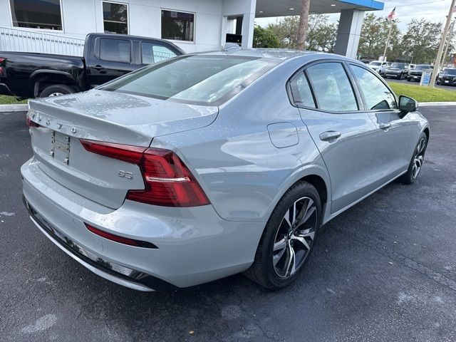 2024 Volvo S60 Core Dark Theme