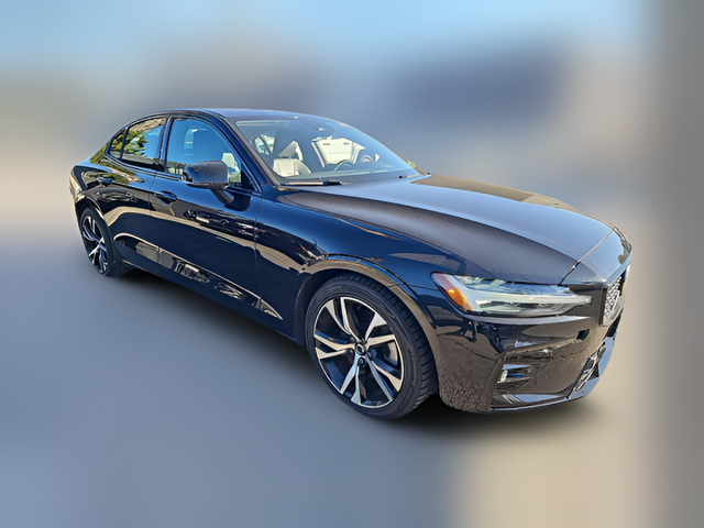 2024 Volvo S60 Core Dark Theme