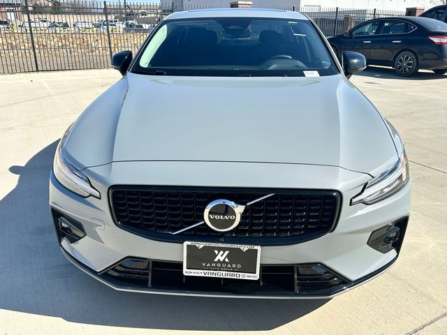 2024 Volvo S60 Core Dark Theme