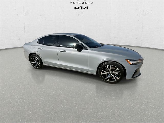 2024 Volvo S60 Core Dark Theme