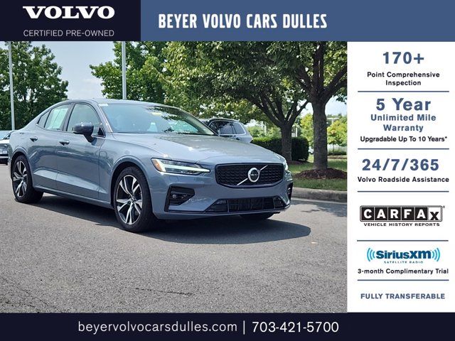 2024 Volvo S60 Core Dark Theme