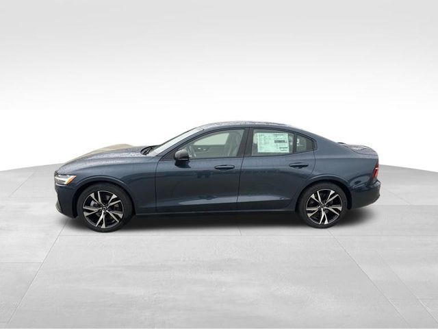 2024 Volvo S60 Core Dark Theme