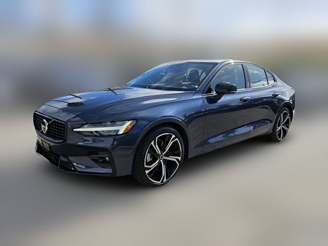 2024 Volvo S60 Core Dark Theme