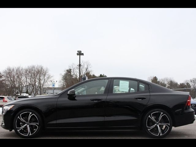 2024 Volvo S60 Core Dark Theme