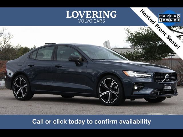 2024 Volvo S60 Core Dark Theme