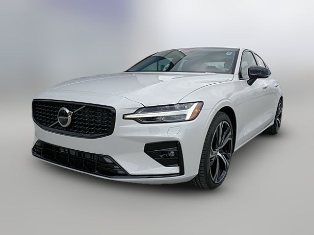 2024 Volvo S60 Core Dark Theme