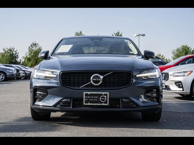 2024 Volvo S60 Core Dark Theme