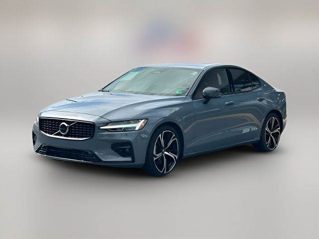 2024 Volvo S60 Core Dark Theme