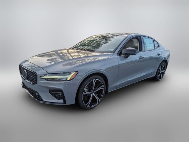 2024 Volvo S60 Core Dark Theme