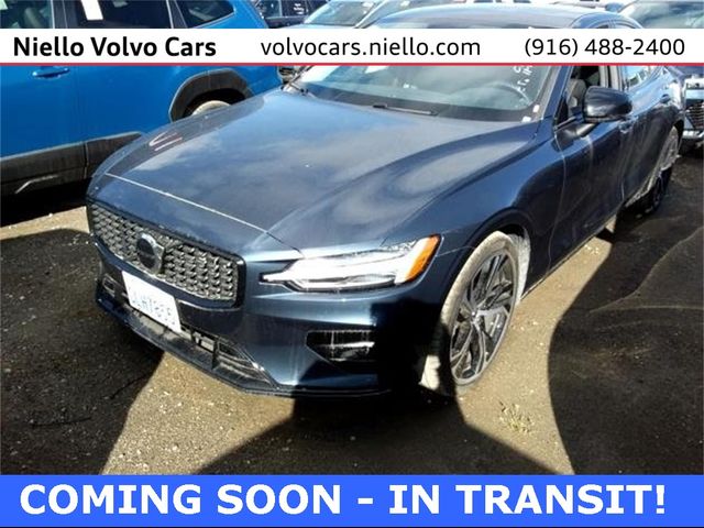 2024 Volvo S60 Core Dark Theme