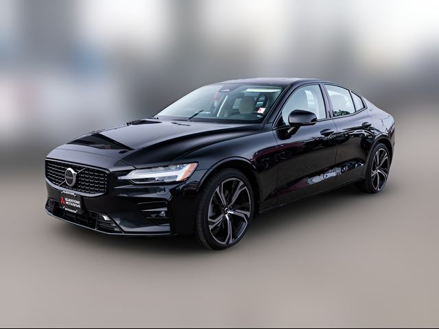 2024 Volvo S60 Core Dark Theme