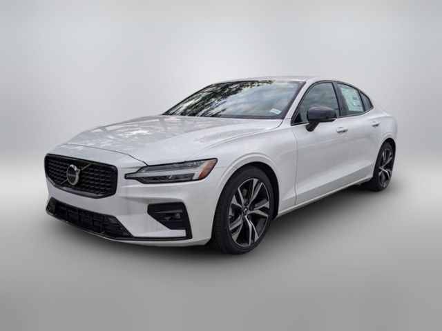 2024 Volvo S60 Core Dark Theme