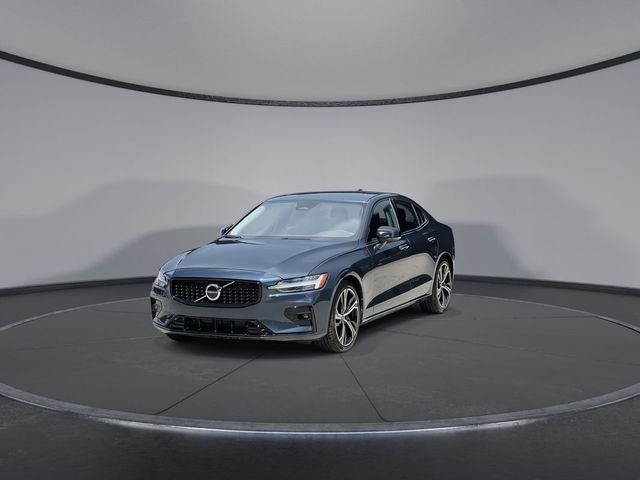 2024 Volvo S60 Core Dark Theme