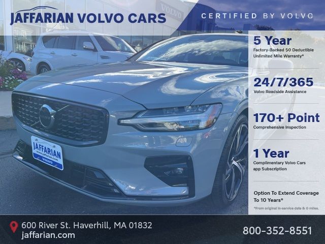 2024 Volvo S60 Core Dark Theme