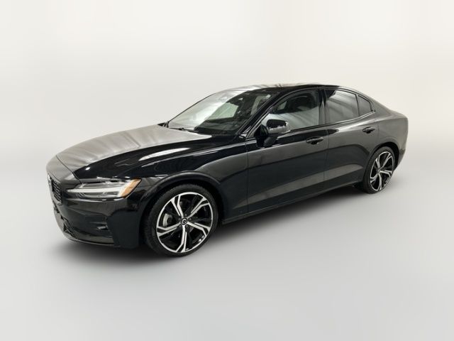 2024 Volvo S60 Core Dark Theme