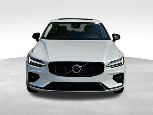 2024 Volvo S60 Core Dark Theme
