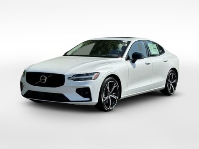 2024 Volvo S60 Core Dark Theme