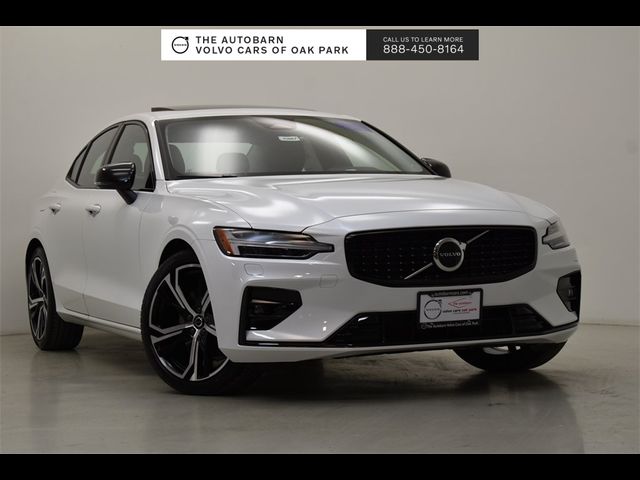 2024 Volvo S60 Core Dark Theme