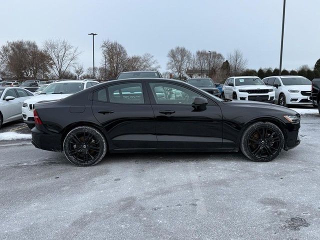 2024 Volvo S60 Plus Black Edition