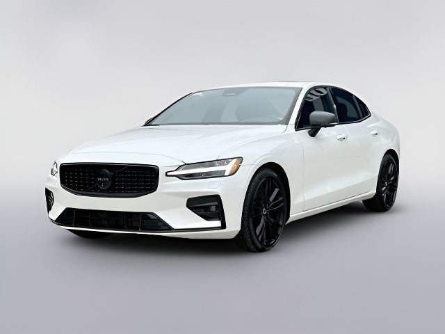 2024 Volvo S60 Plus Black Edition