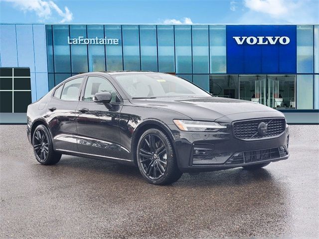 2024 Volvo S60 Plus Black Edition