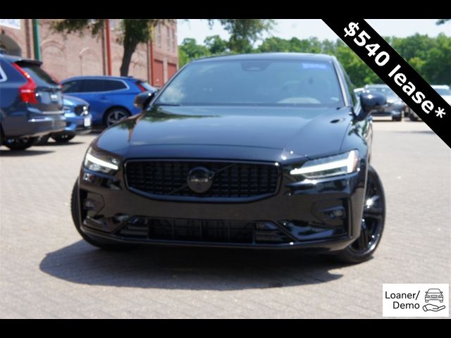 2024 Volvo S60 Plus Black Edition