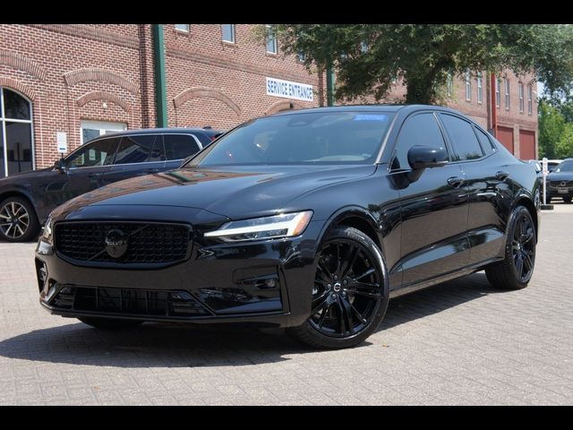 2024 Volvo S60 Plus Black Edition