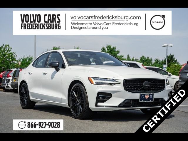 2024 Volvo S60 Plus Black Edition