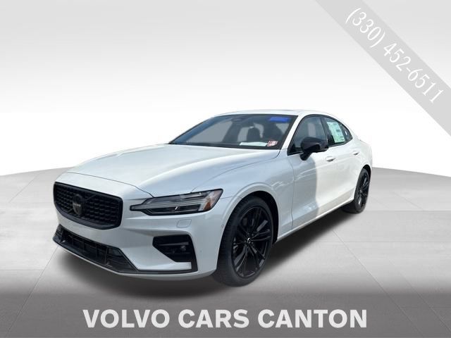 2024 Volvo S60 Plus Black Edition