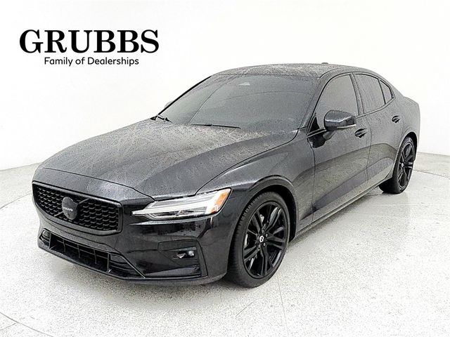 2024 Volvo S60 Plus Black Edition