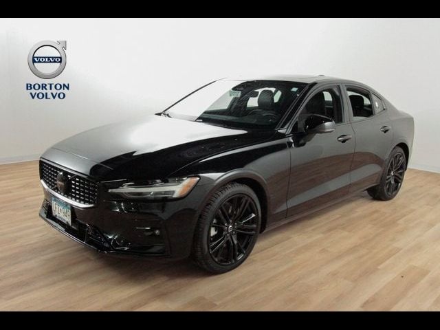 2024 Volvo S60 Plus Black Edition