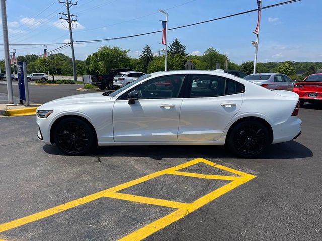 2024 Volvo S60 Plus Black Edition