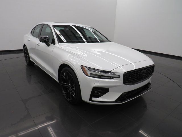 2024 Volvo S60 Plus Black Edition